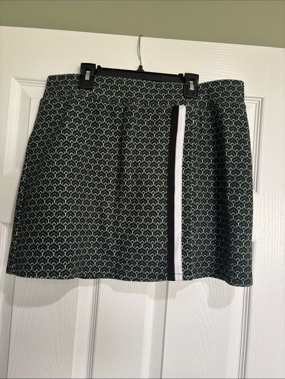 Talbots Black and Dark Green Mini Skirt/Skort with Accent Stripe